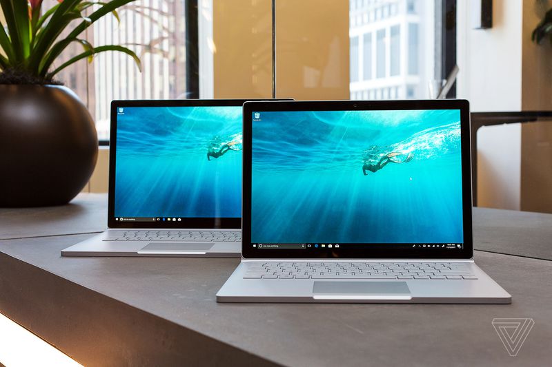 Батарея Surface Book 2 разряжается во время игры даже при работе со штатным блоком питания - 1