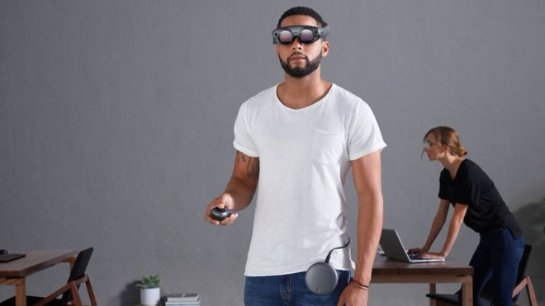 Появились высокотехнологичные очки Magic Leap