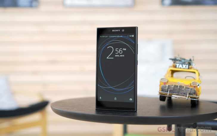 Представлен бюджетный смартфон Sony Xperia L2