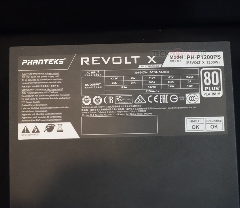 Ожидаемая цена Revolt X мощностью 1200 Вт  равна $260, Revolt Pro мощностью 850 Вт — $130, мощностью 1000 Вт — $160