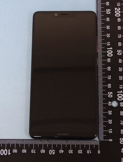 Реальные фотографии смартфона Sharp Aquos S3 подтверждают вырез в верхней части дисплея