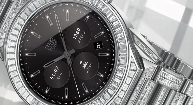 TAG Heuer Connected Modular 45 Full Diamond оцениваются почти в 200 000 долларов