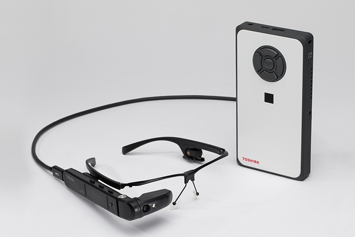 Toshiba dynaEdge AR100 Smart Glasses