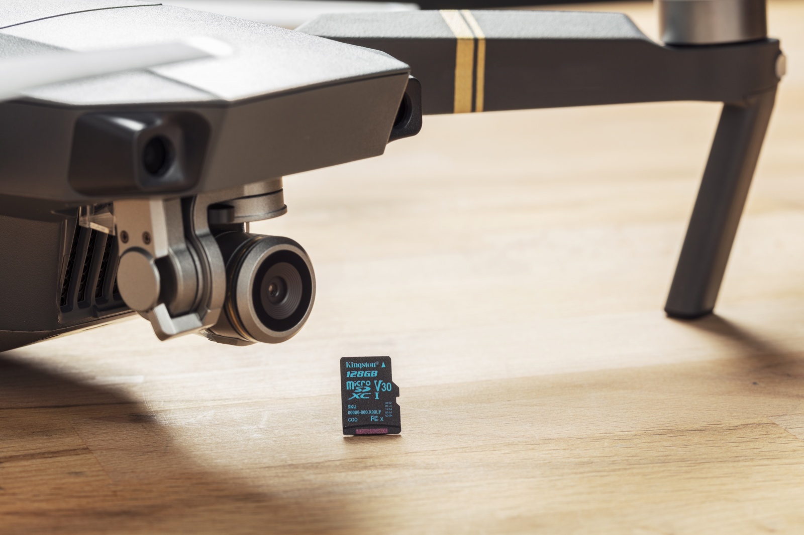 Kingston «зарубил» зоопарк карт памяти и оставил только три вида. Но даже недорогой Canvas Select круче, чем вы думаете - 7 Kingston «зарубил» зоопарк карт памяти и оставил только три вида. Но даже недорогой Canvas Select круче, чем вы думаете - 7