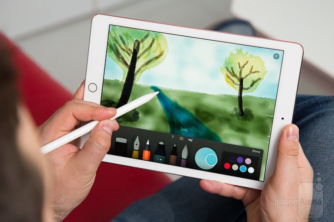 Logitech Crayon — альтернатива Apple Pencil по цене $49 