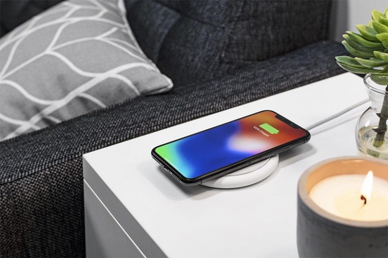 Беспроводная зарядная станция Mophie Charge Stream Pad+ оценивается в 60 долларов - 1