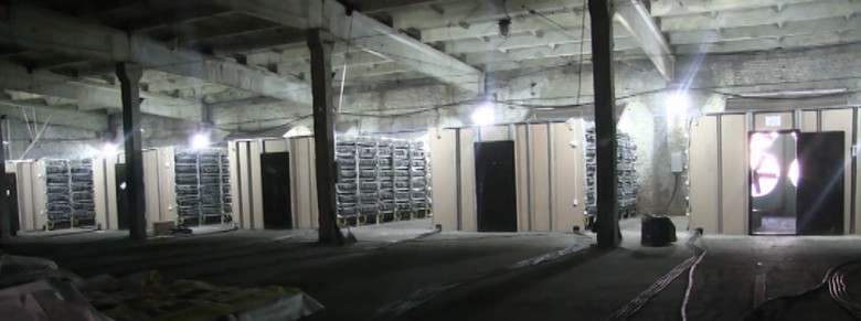 В Оренбурге обнаружили майнинг-ферму на заброшенном заводе - 1