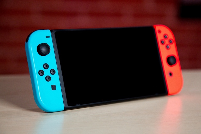 За год консоль Nintendo Switch в Японии разошлась тем же тиражом, что и Sony PS4 за 38 месяцев - 1