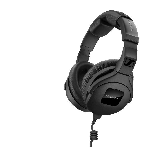 Серия Sennheiser 300 PRO включает пять моделей наушников и гарнитур