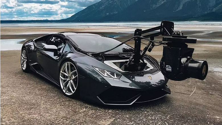 Lamborghini Huracam называют самой быстрой камерой на колесах в мире