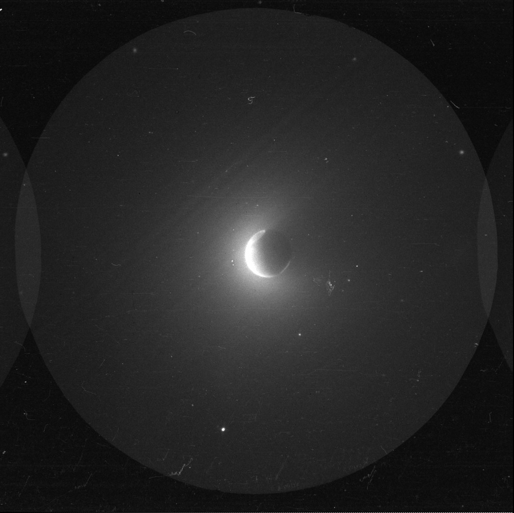 Почему на космических фотографиях не видно звёзд? - 18 Почему на космических фотографиях не видно звёзд? - 18