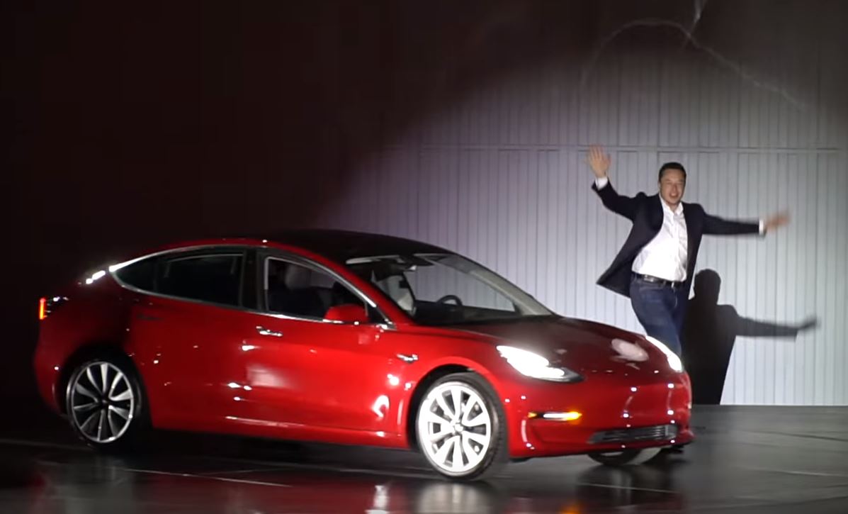 У Tesla Inc зафиксирован рекордный убыток, но объем производства растет - 1
