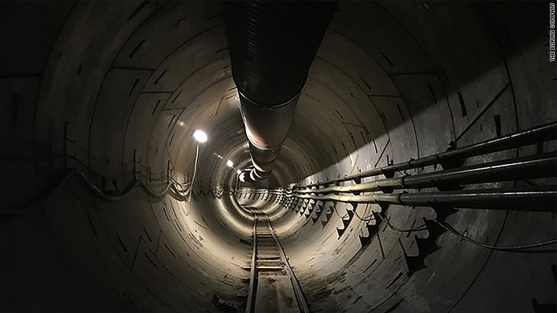 В Лос-Анджелесе вот-вот начнет работать первый тоннель Илона Маска