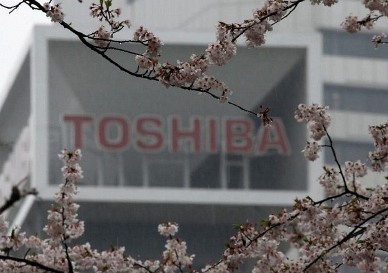 Китайский регулятор одобрил продажу полупроводникового производства Toshiba