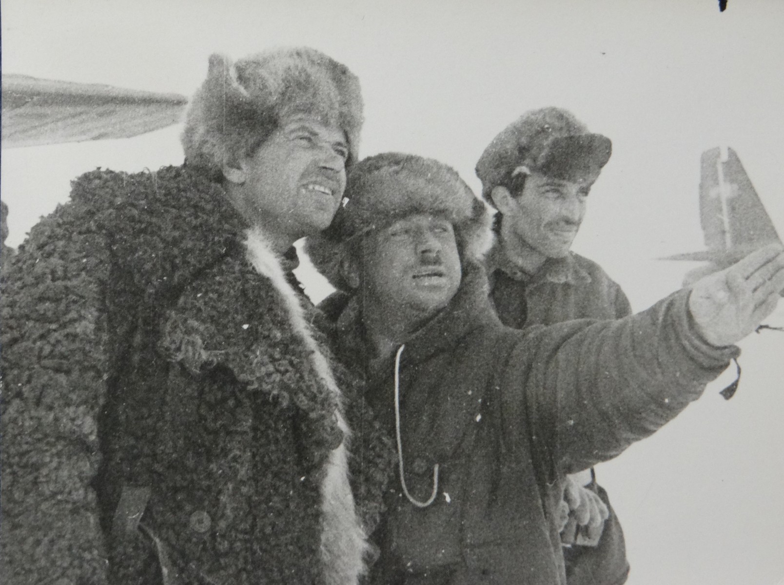 Жизнь на льдине: дрейфующая станция «Северный Полюс—1» - 9