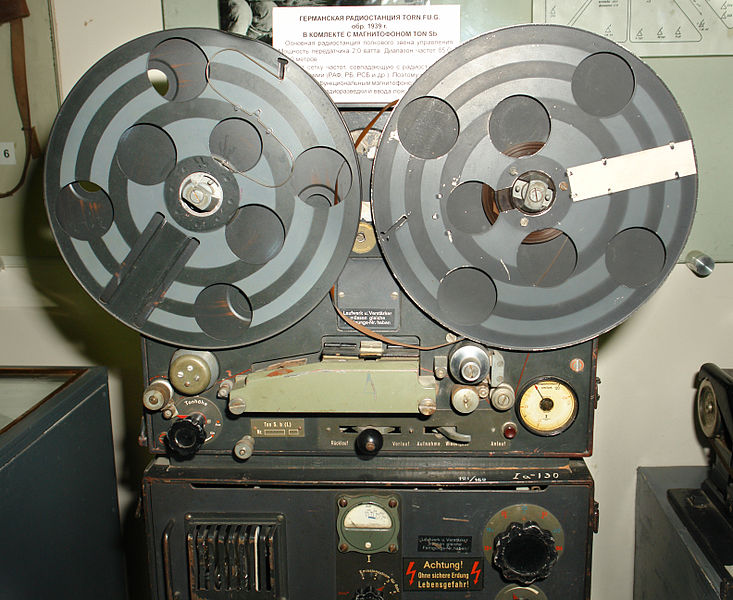 Аудиогаджет особого назначения: «теплый» ламповый диктофон и шпионские часы начала 50-х - 3
