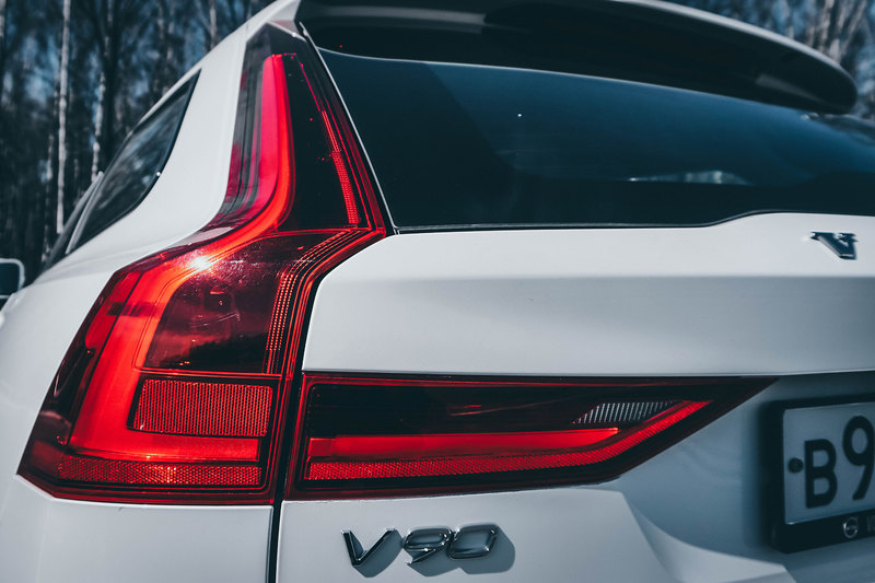 Напрямик: тест Volvo V90 Cross Country