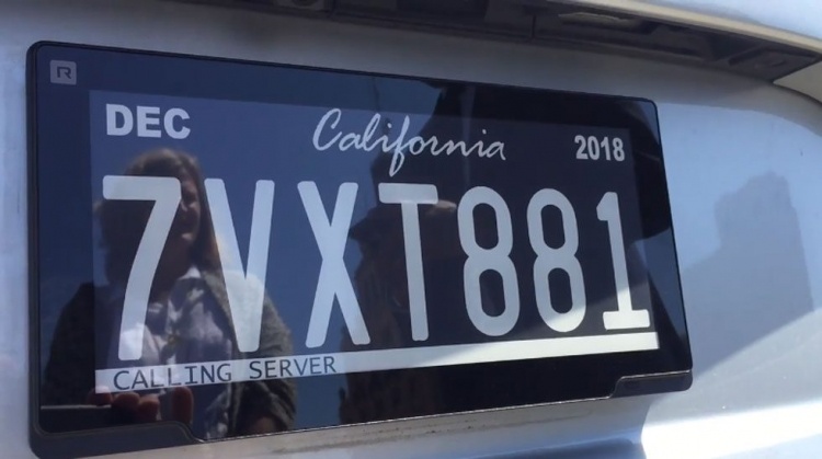 Калифорния стала первым штатом, где запустили тестирование цифровых автомобильных номеров