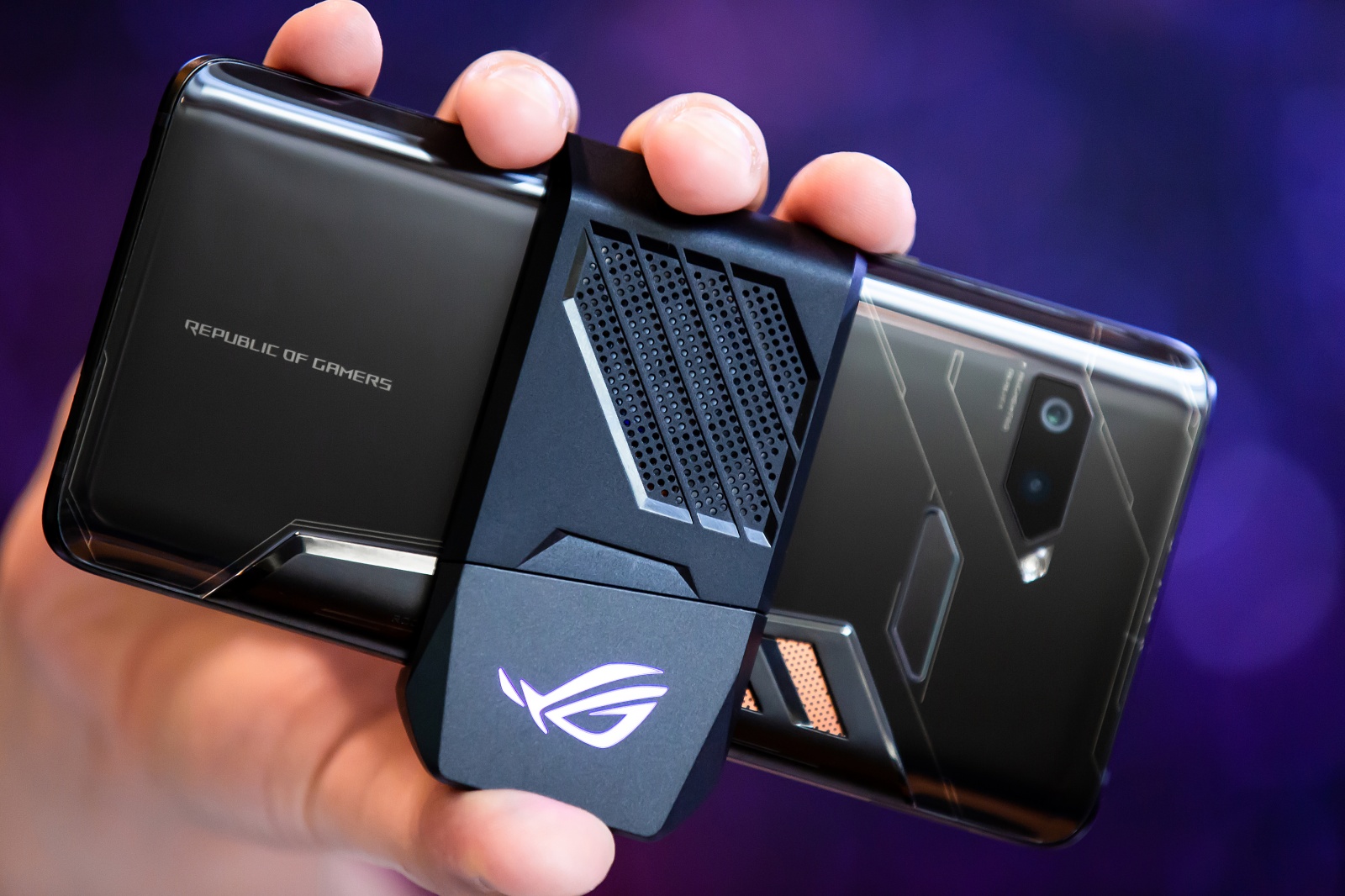 Первый взгляд на геймерский смартфон ASUS ROG Phone - 11