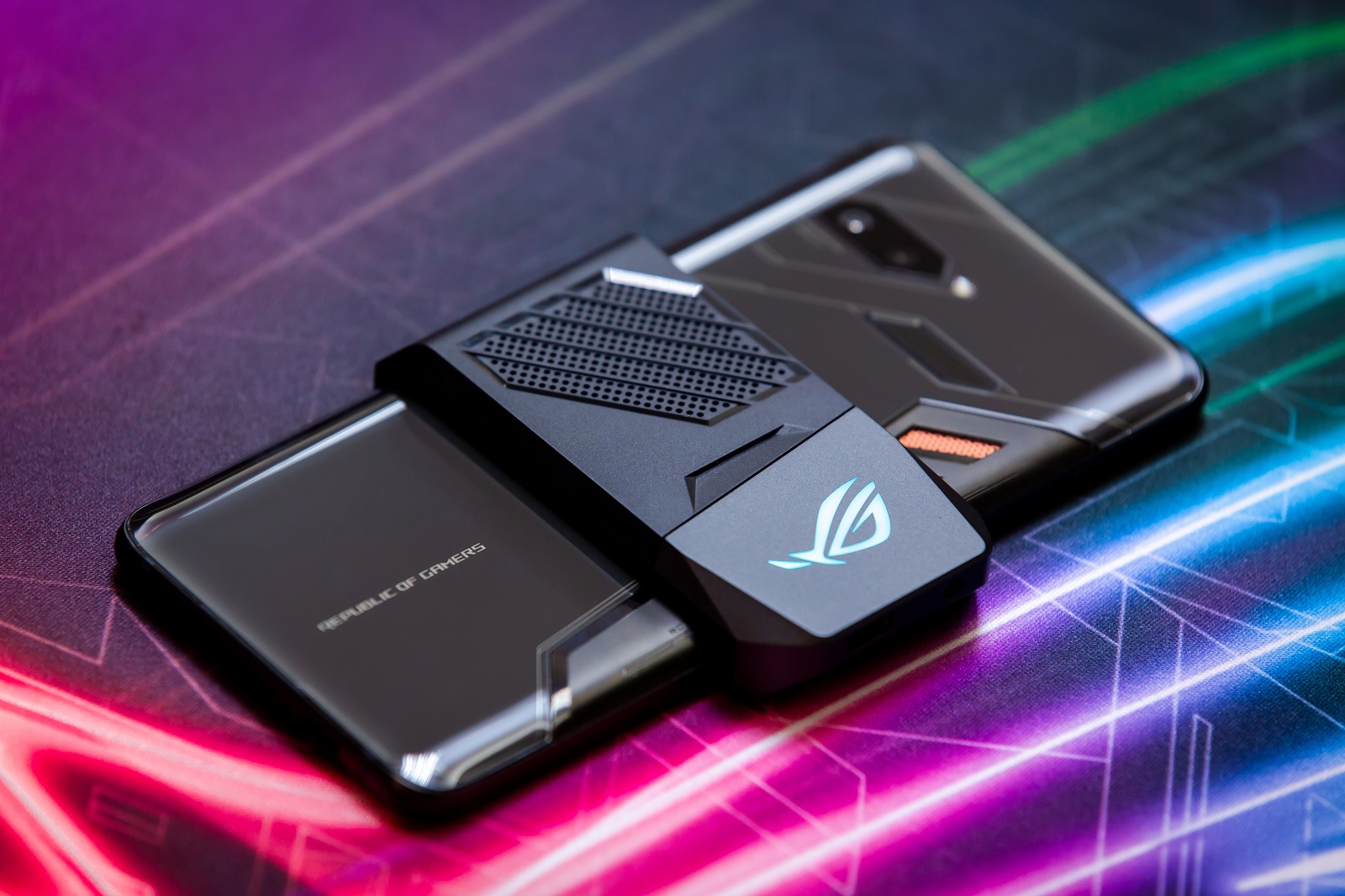 Первый взгляд на геймерский смартфон ASUS ROG Phone - 13