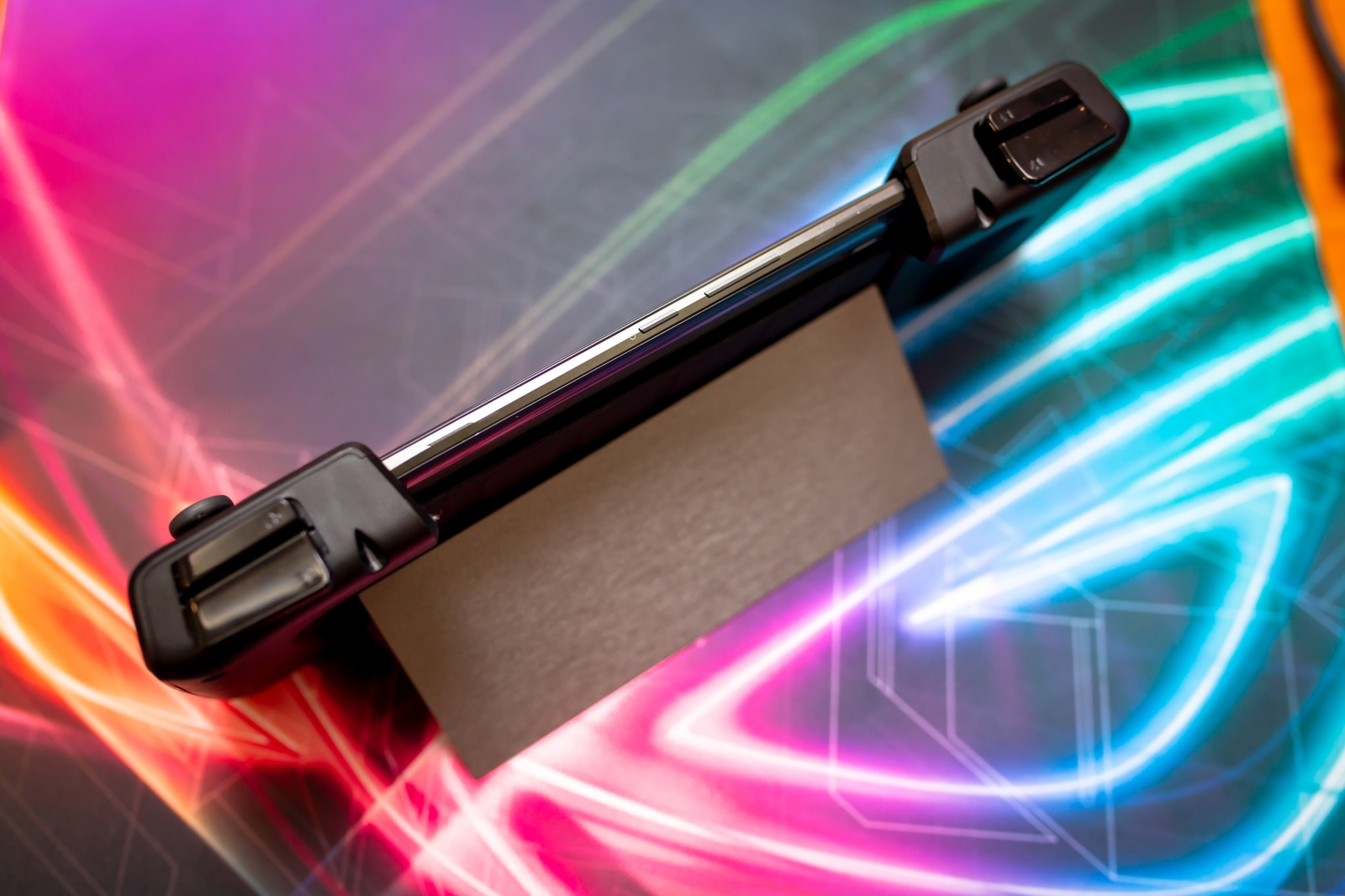 Первый взгляд на геймерский смартфон ASUS ROG Phone - 31 Первый взгляд на геймерский смартфон ASUS ROG Phone - 31