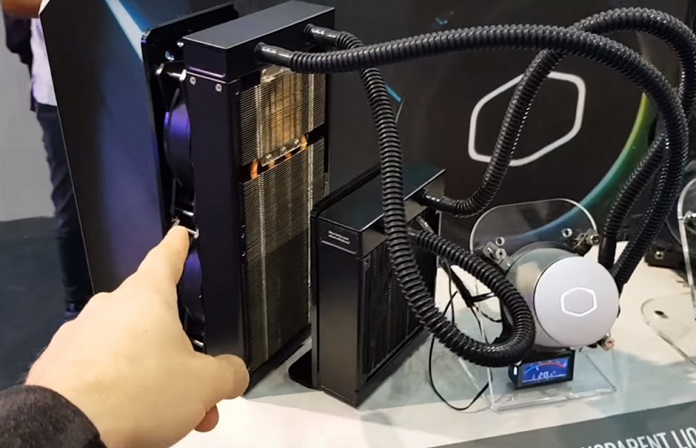 Cooler Master оснащает блок питания встроенным дисплеем