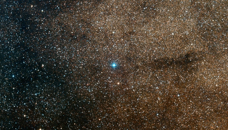 У новорождённой звезды обнаружены три планеты У новорождённой звезды обнаружены три планеты