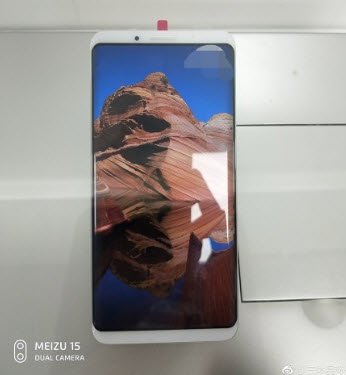 Смартфон Meizu 16 внешне напоминает Samsung Galaxy S9