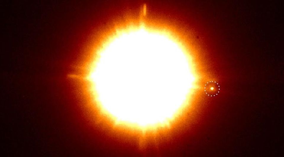 Загадочный свет вокруг новообразованной звезды, и что астрономы думают о нём - 1