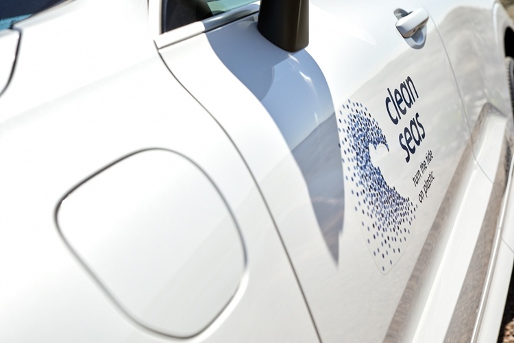 Volvo начнёт активно использовать детали из переработанного пластика