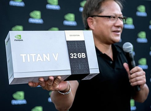 Глава Nvidia подарил 20 карт Titan V разработчикам искусственного интеллекта