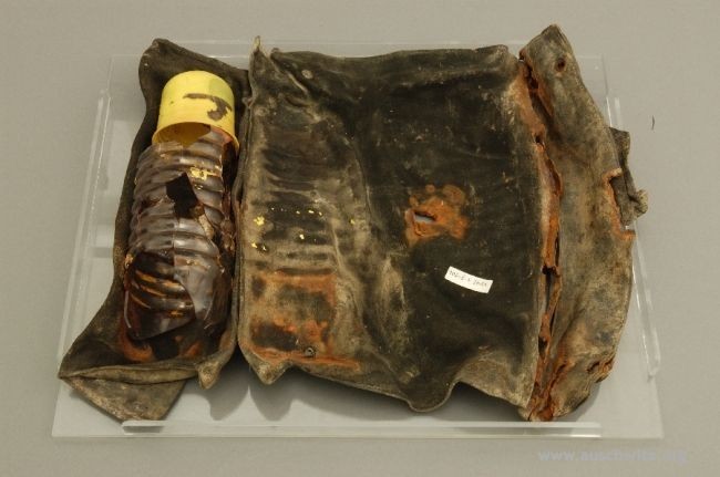 Как нам удалось прочитать рукопись, найденную в 80-х возле третьего крематория в Аушвице-Биркенау - 5 Как нам удалось прочитать рукопись, найденную в 80-х возле третьего крематория в Аушвице-Биркенау - 5