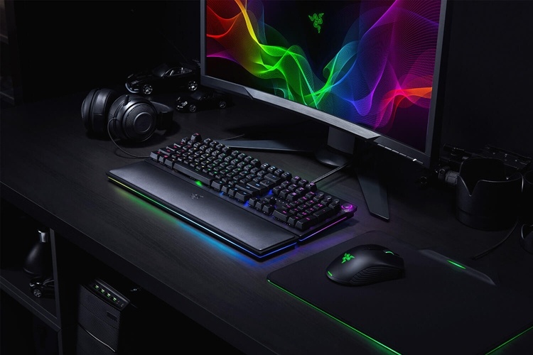 Игровые клавиатуры Razer Huntsman обеспечивают мгновенный отклик