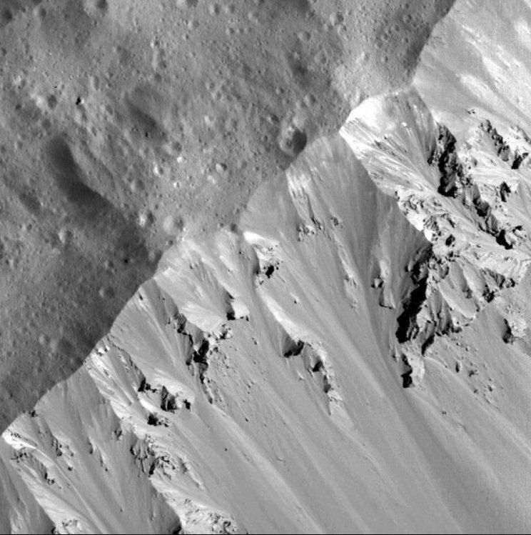 Зонд Dawn получил детальные снимки кратера Оккатор на Церере