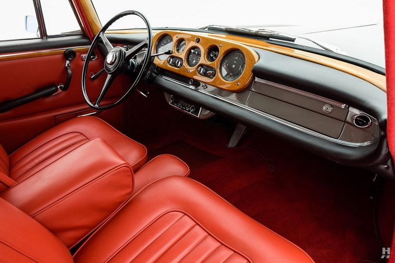 Bentley, накрытый кузовом от «Мерседеса», продают за $600 000 - 4