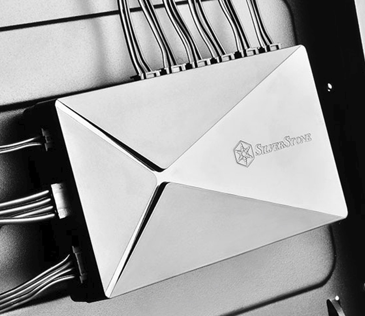 SilverStone LSB02: контроллер с ПДУ для организации подсветки в ПК SilverStone LSB02: контроллер с ПДУ для организации подсветки в ПК