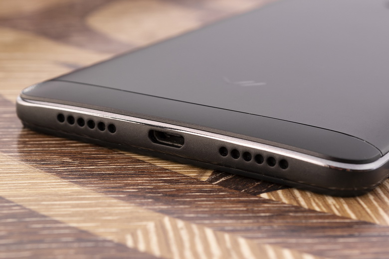 Обзор Vertex Impress Play: тонкий корпус + батарея на 5 000 мАч + неплохие камеры на 16 Мп - 8 Обзор Vertex Impress Play: тонкий корпус + батарея на 5 000 мАч + неплохие камеры на 16 Мп - 8