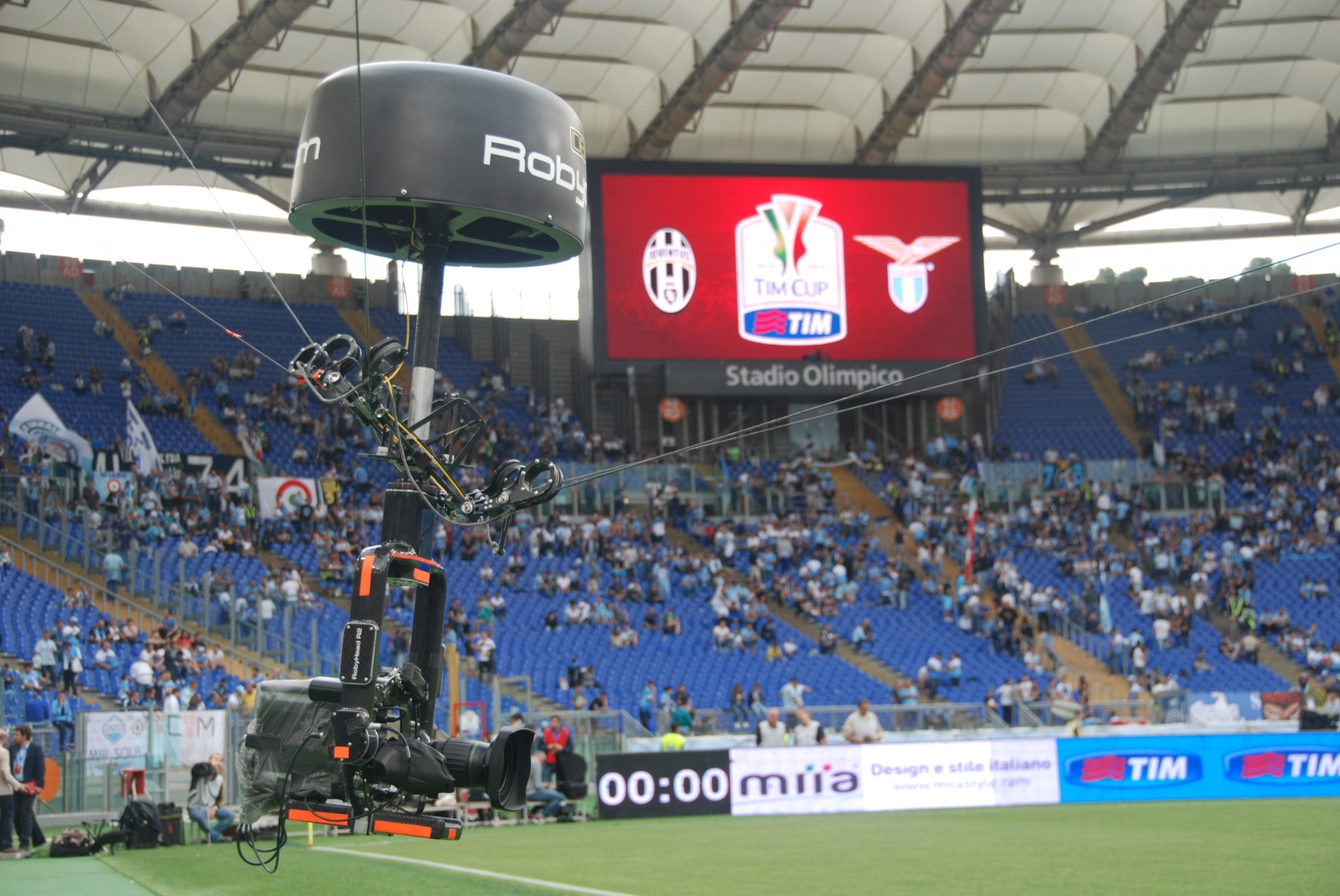 Что за роботы-пауки летают над стадионами и снимают футбол. Интервью с создателем Robycam - 5 Что за роботы-пауки летают над стадионами и снимают футбол. Интервью с создателем Robycam - 5