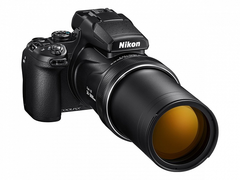 Объектив камеры Nikon Coolpix P1000 охватывает диапазон ЭФР 24-3000 мм - 4 Объектив камеры Nikon Coolpix P1000 охватывает диапазон фокусных расстояний 24-3000 мм