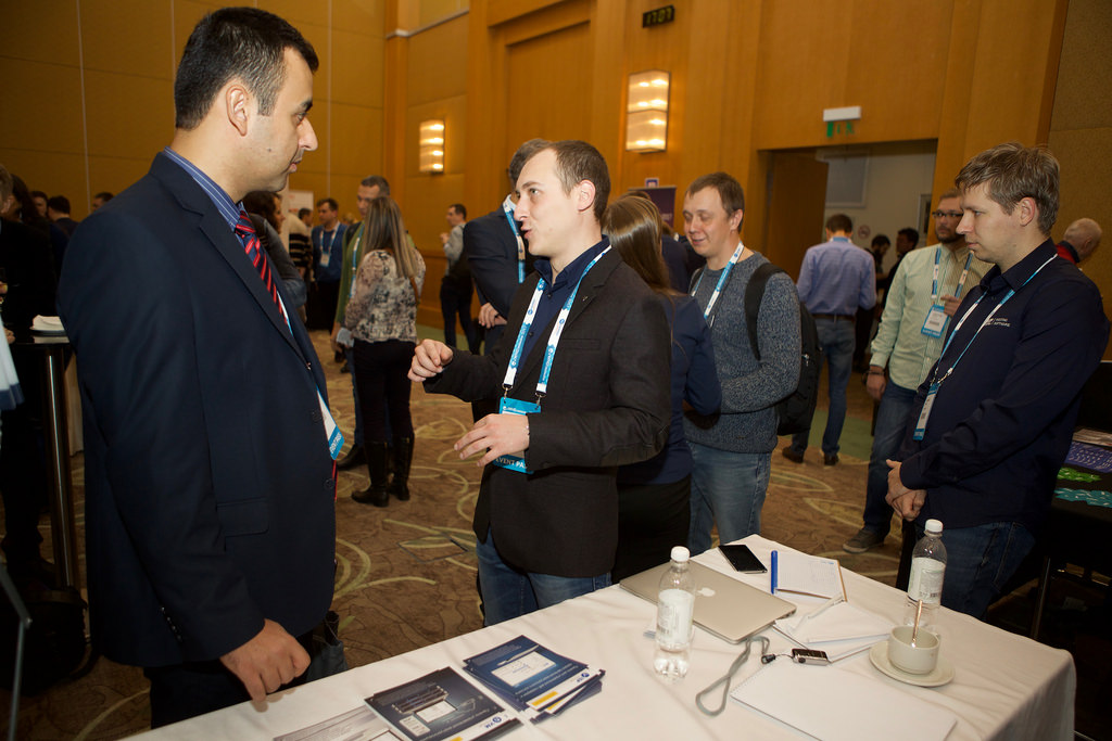 Как провести время на деловой конференции с пользой? Советы от биздевов ISPsystem - 4 Как провести время на деловой конференции с пользой? Советы от биздевов ISPsystem - 4