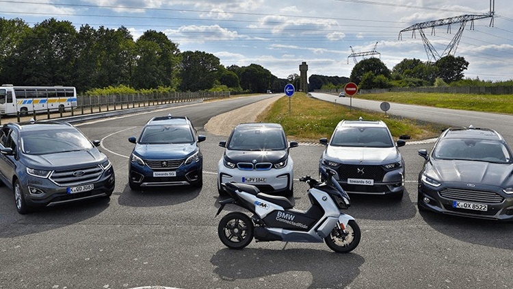 Автомобили разных производителей научились общаться через платформу C-V2X Автомобили разных производителей научились общаться через платформу C-V2X