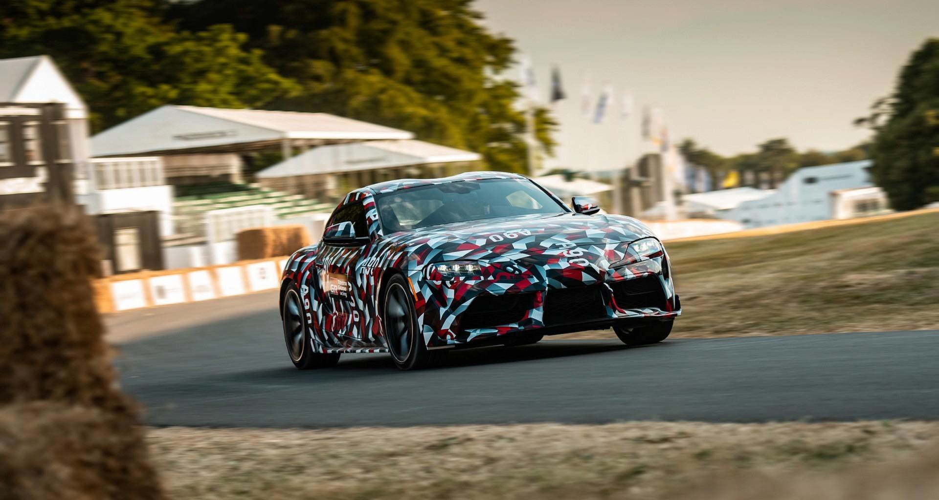 Новая Toyota Supra дебютировала в Гудвуде: видео