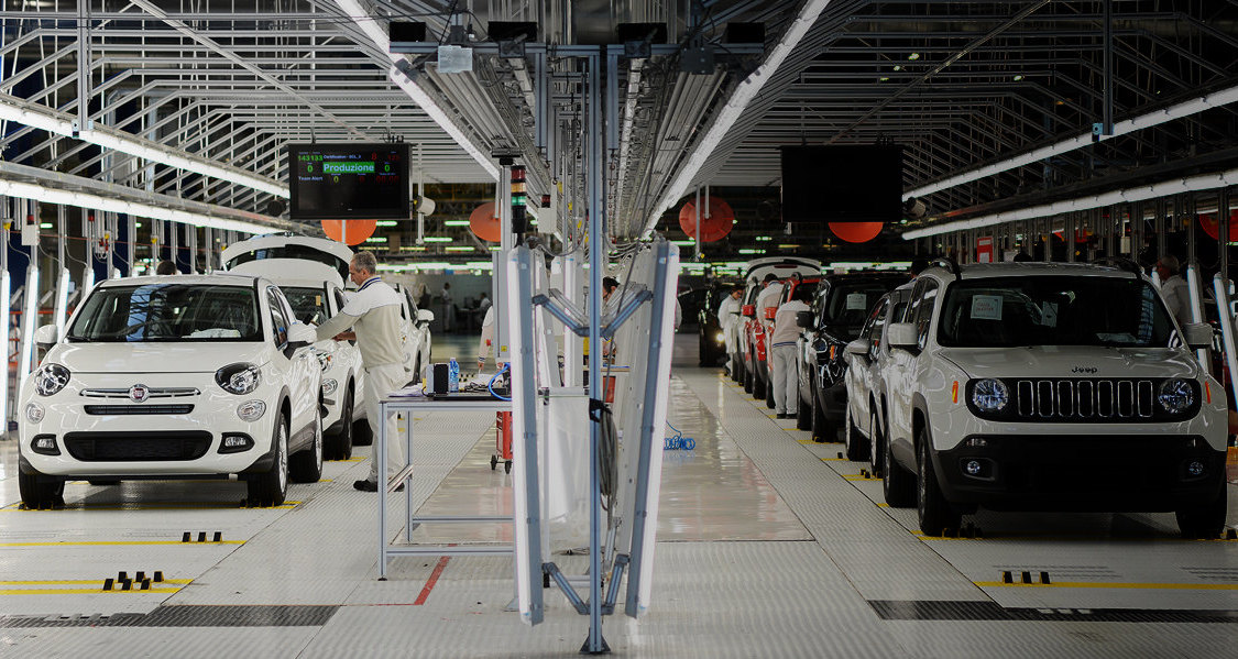 Сотрудники Fiat проведут забастовку в связи с переходом Роналду в «Ювентус» Сотрудники Fiat проведут забастовку в связи с переходом Роналду в «Ювентус»