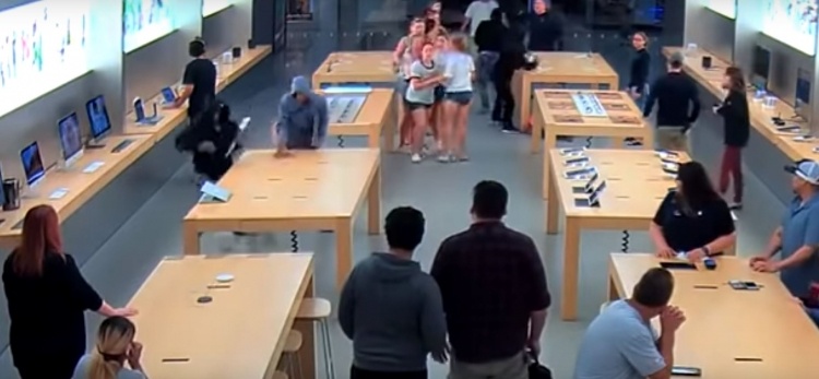 Воры молниеносно ограбили Apple Store в Калифорнии на $27 тысяч
