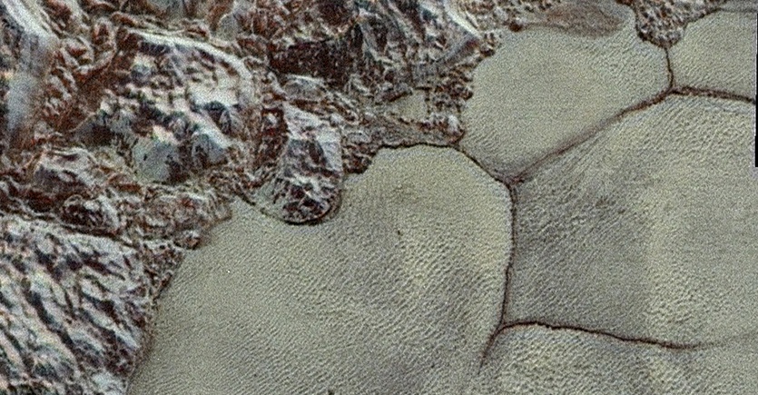 «Песчаные дюны» Плутона состоят не из песка – это гранулы замёрзшего метана - 2