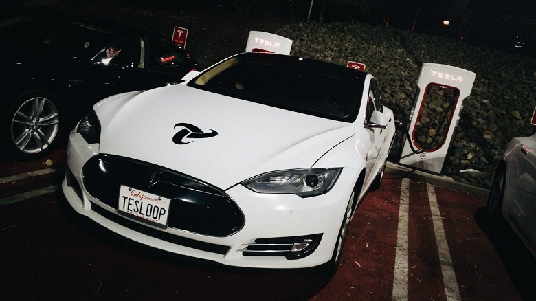 Tesla Model S из сервиса такси Tesloop проехала свыше 640 000 км