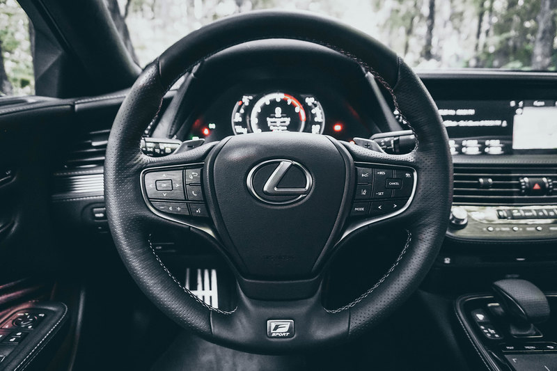 Омотенаши: тест Lexus LS 500