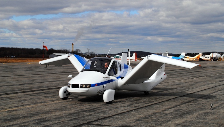 Первый летающий автомобиль Terrafugia должен появиться в продаже в 2019 году