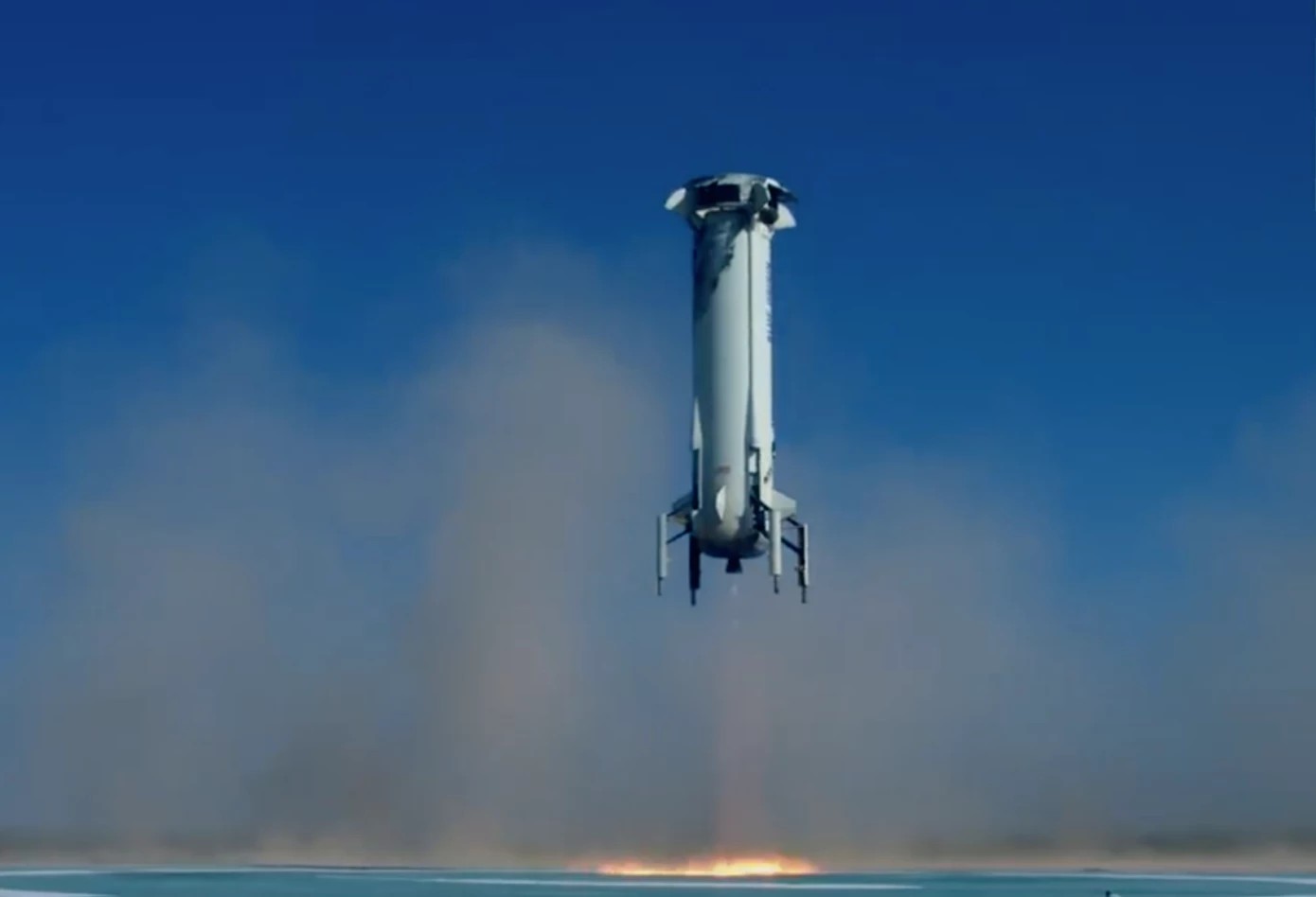 Blue Origin вернула на Землю и многоразовую ступень, и капсулу экипажа - 1