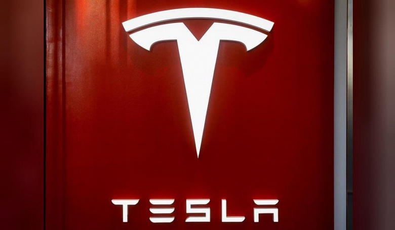 Пытаясь показать прибыль, Tesla попросит поставщиков компонентов вернуть деньги